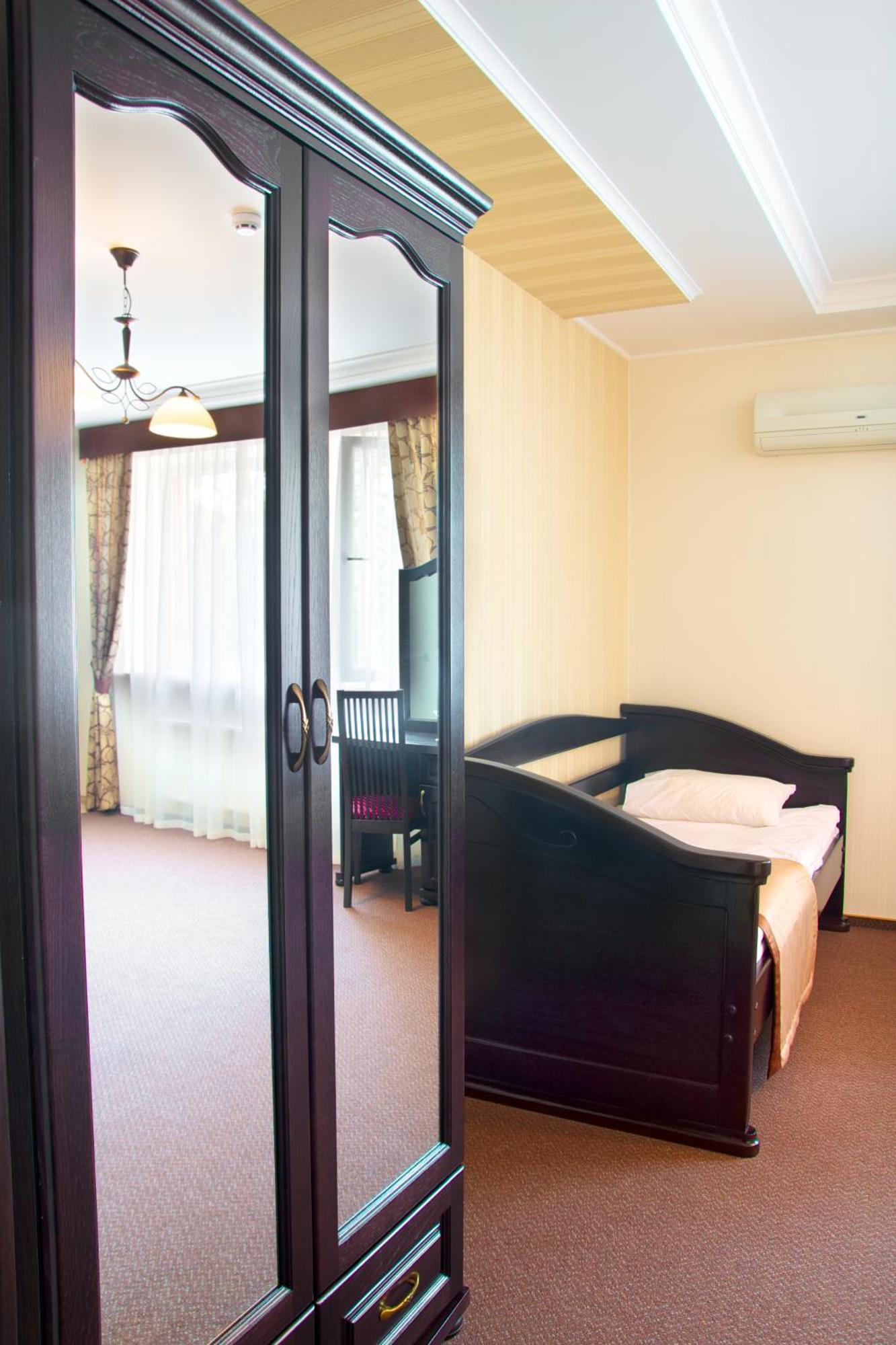 Sherwood Hotel Dolgomostiska Zimmer foto